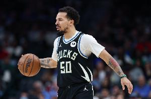 科尔·安东尼战术布局解析：从墨尔本联看其重返NBA的可能性